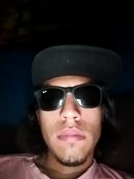 AlexAlejandro13 live cam