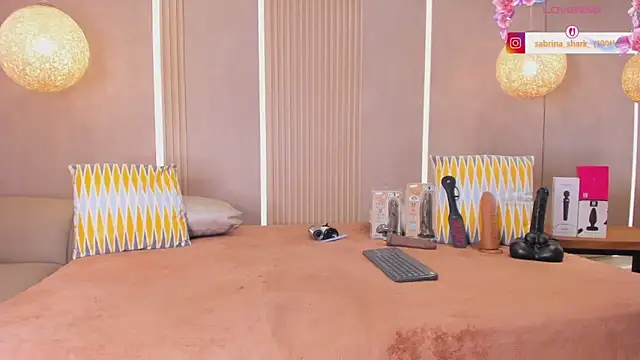 sabrina_shark_ webcam