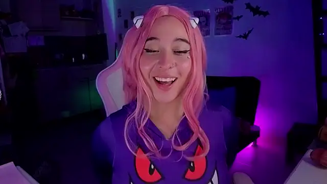 Celeste_Bauman webcam