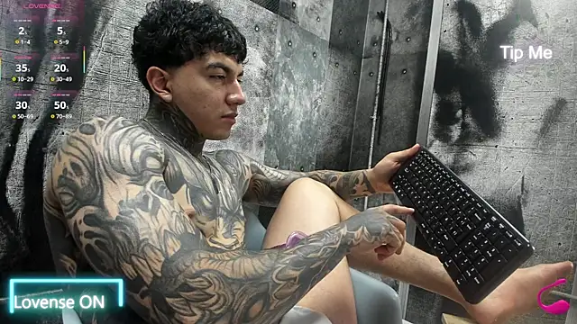 Gury_tattoo Live Webcam on Stripchat