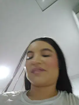 Pretty_Julieta webcam