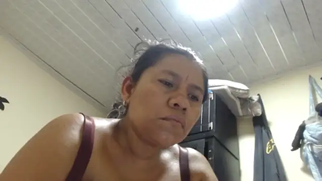 adrixxx38 webcam