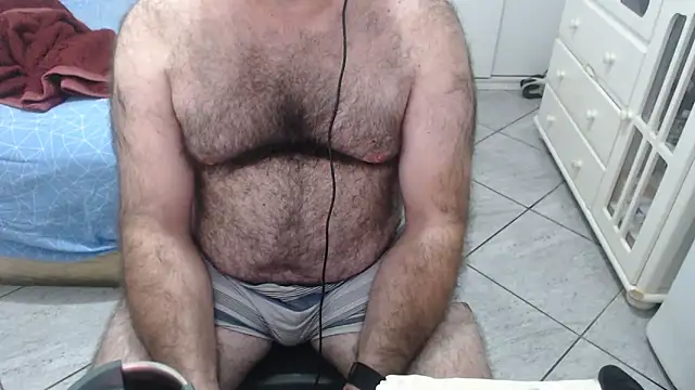 MysterBearMG live cam