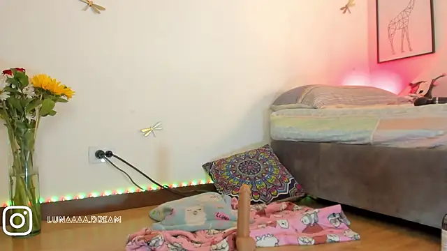 princessluna_19 (F young) - ride dildo