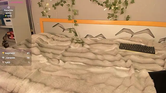SolarFringe live sex cam