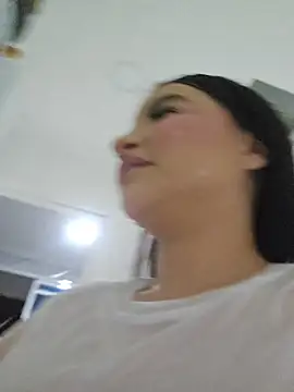 Pretty_Julieta webcam