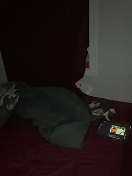 MiriamMoneyAsap webcam