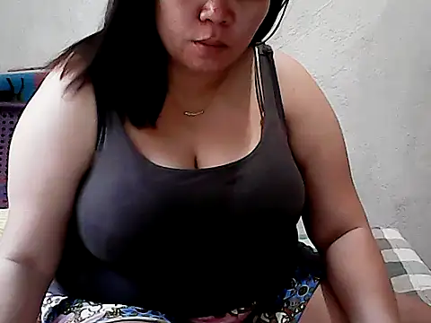HornyPussie69 webcam