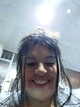 tania_22xx webcam