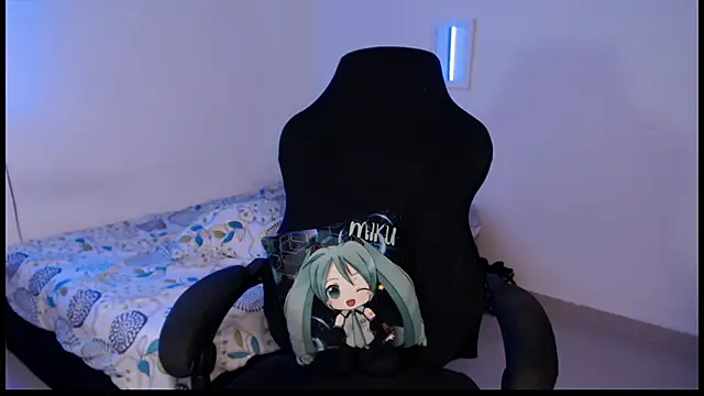 lizzy-c-e-e webcam