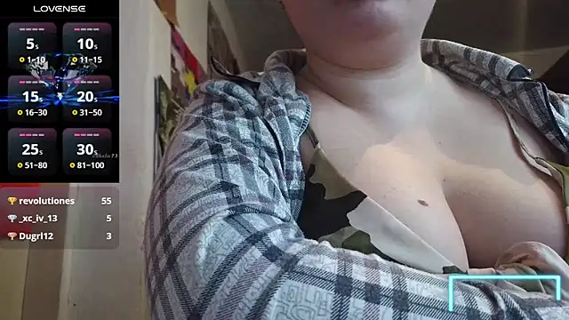 Cora_Maro webcam