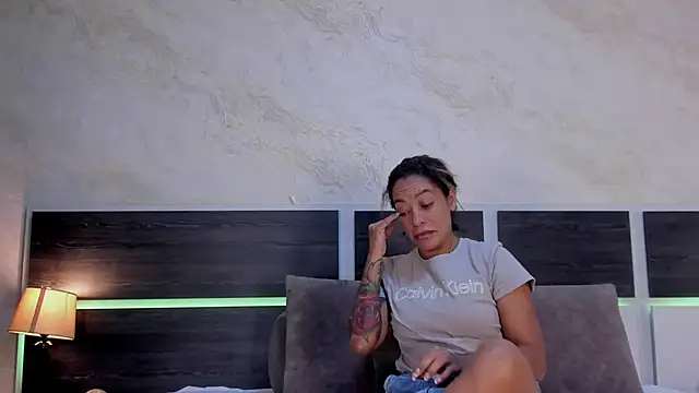 Natalia_Cruzz webcam
