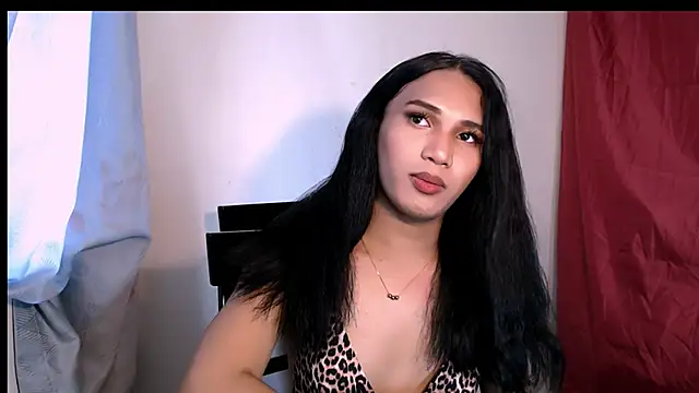 slutty_aki - Slutty_aki's free webcam - UK Sex Cams