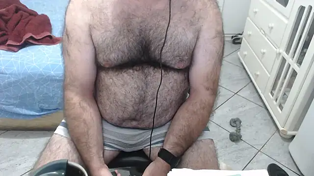 MysterBearMG live cam