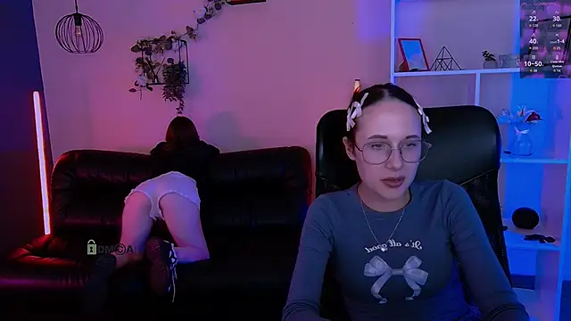 mona_cloud webcam