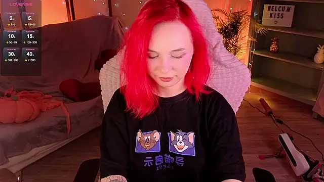 NaomiYoru webcam