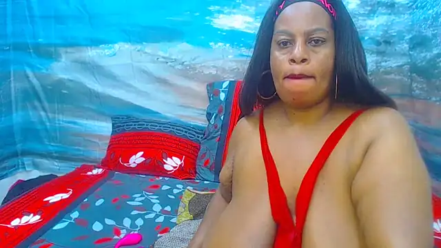 maturetemptress - MatureTemptress's free webcam - UK Sex Cams