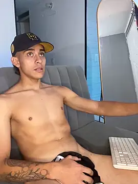 Lucas_her webcam