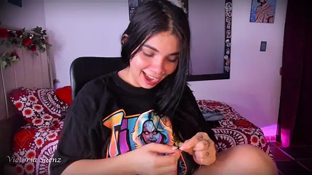 victoriaasaenz_ webcam