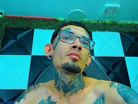 Boy_tatto77 webcam