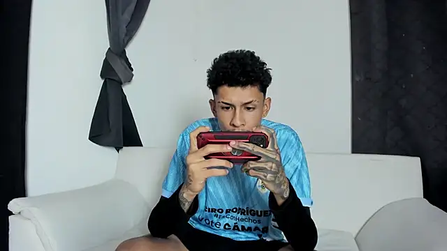 self_love46 webcam