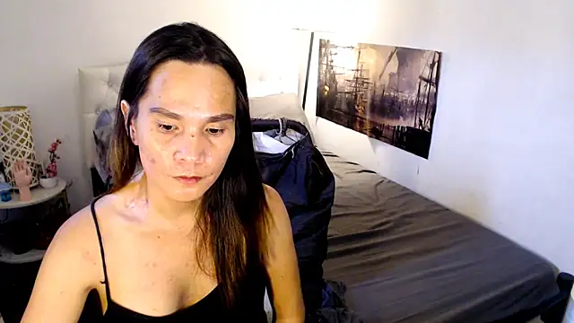 NinaDOM4CUM webcam