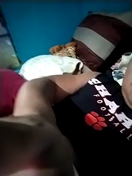 Luilly23567 webcam