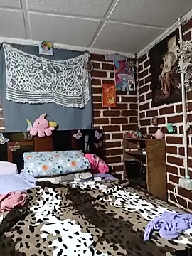Cataleya-black webcam