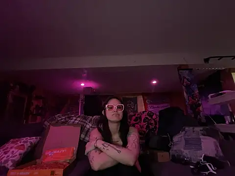 B4BYJINX webcam