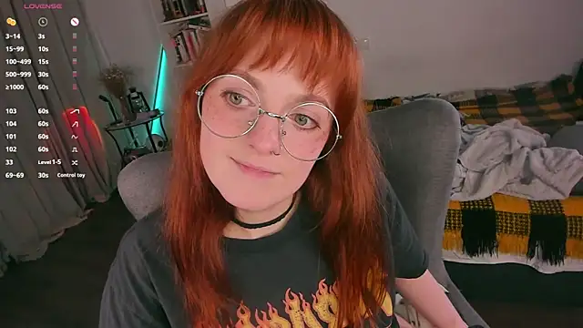 Alice_CutePerv webcam