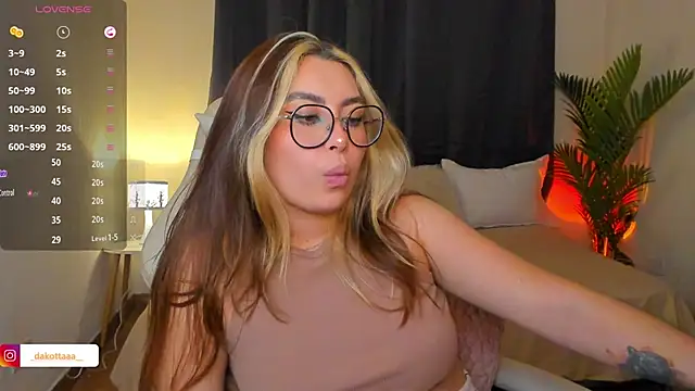dakottaa_ webcam
