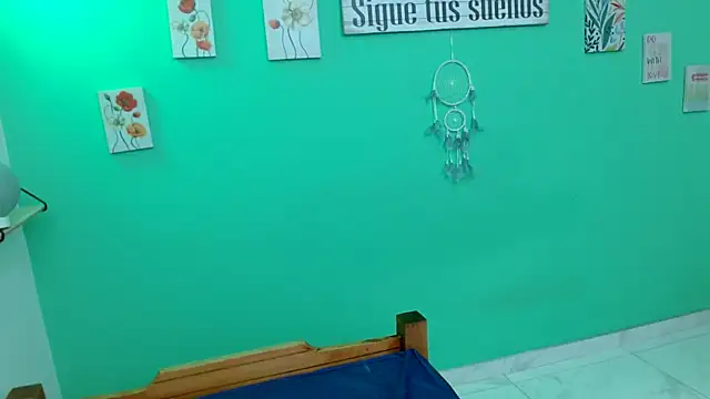 evaleribigtits18