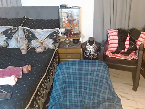 Lustfulcassy webcam