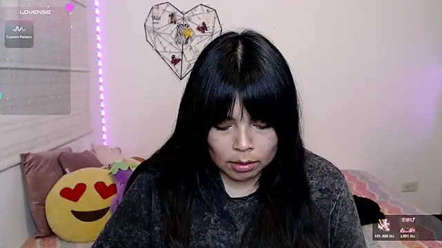 elliemoonx - EllieMoonX's free webcam - UK Sex Cams