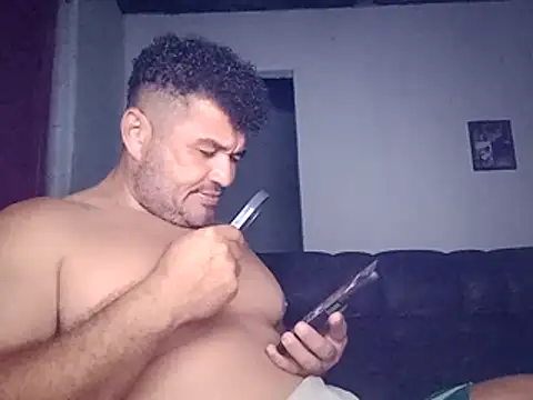tarra122 - Tarra122's free webcam - UK Sex Cams