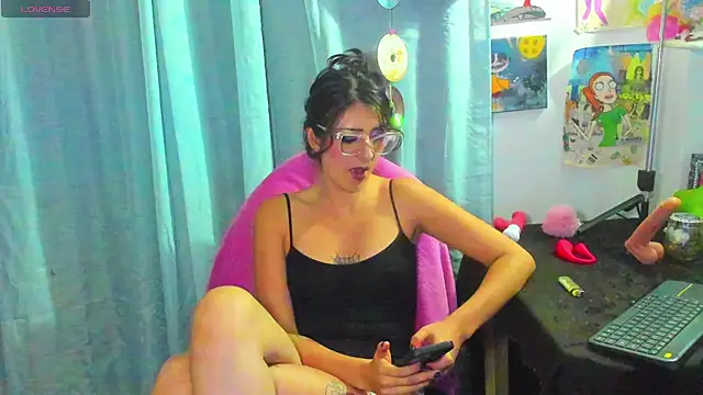 cherrypieuwu - Cherrypieuwu's free webcam - UK Sex Cams