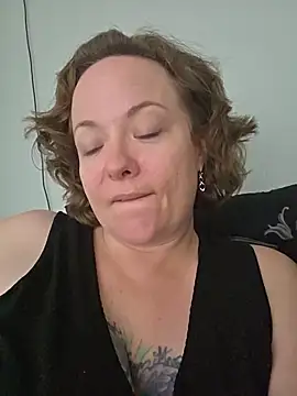 julimonroe webcam