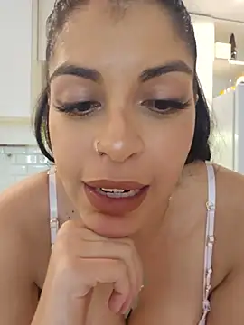 yaaaaanee2 - Yaaaaanee2's free webcam - UK Sex Cams