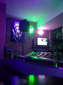 chronic_vibez webcam