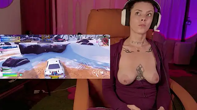 GennaJames webcam