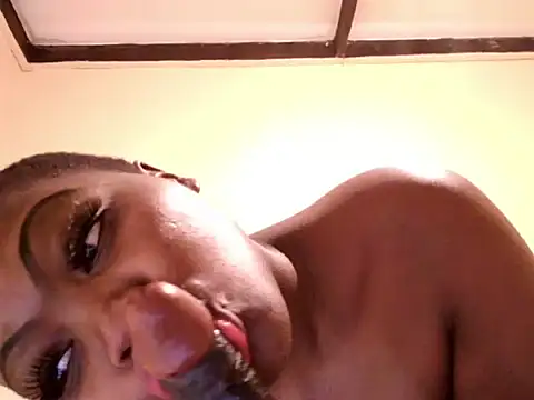 Queen_BootyXXX webcam