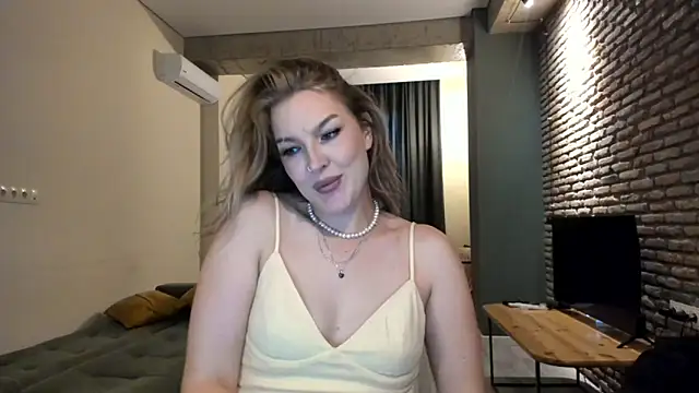fifteenpoem webcam