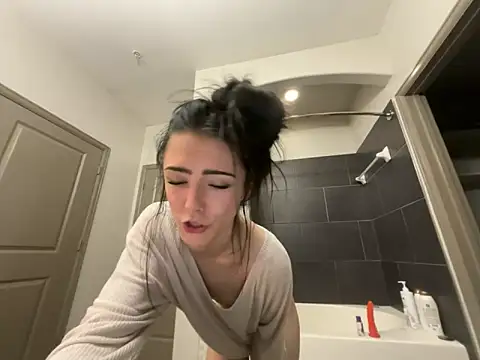 ash10alex webcam