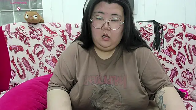 Nadine_asian webcam