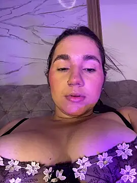mia_khalaf webcam