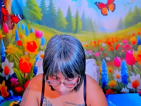 indianroxy webcam