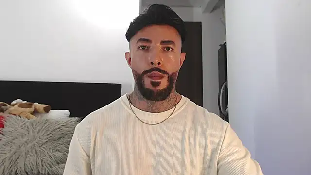 andrea_de_lucaa webcam