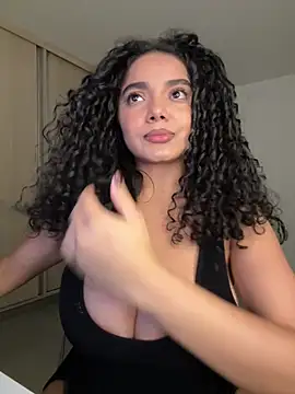 Curlyierr webcam