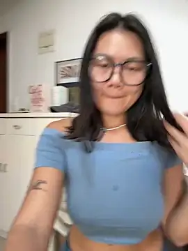 ruanruan05 (F young) - 乳交 Cunnilingus