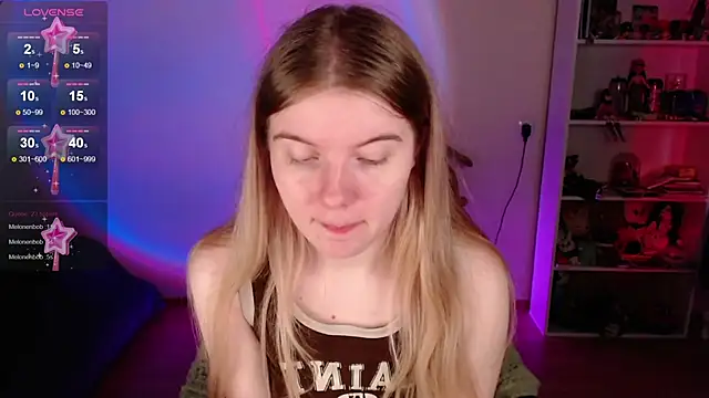 Strawberry_juli webcam